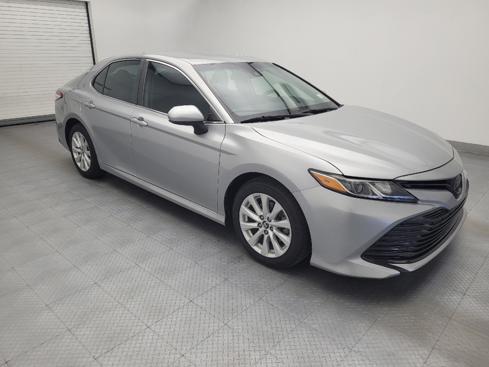 2019 Toyota Camry LE - Photo 9