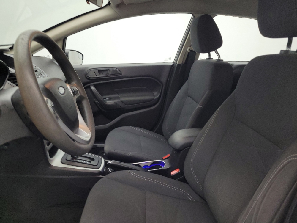 2018 Ford Fiesta SE - Photo 13