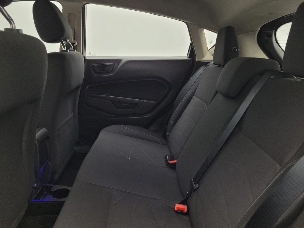 2018 Ford Fiesta SE - Photo 14