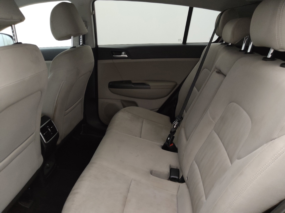 2021 Kia Sportage LX - Photo 14