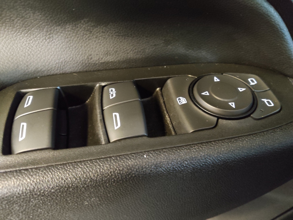 2022 Chevrolet Equinox LT - Photo 21