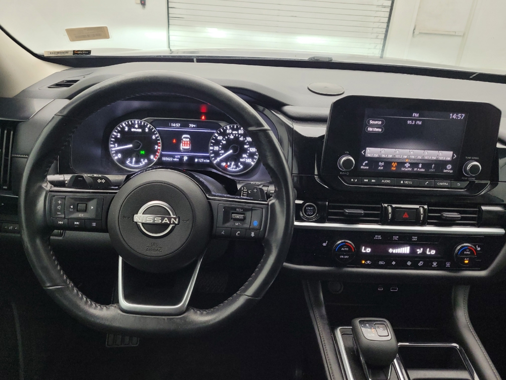 2023 Nissan Pathfinder SV - Photo 17