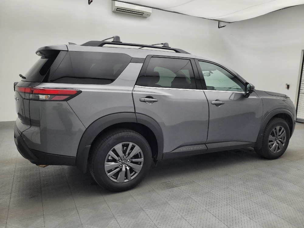 2023 Nissan Pathfinder SV - Photo 8