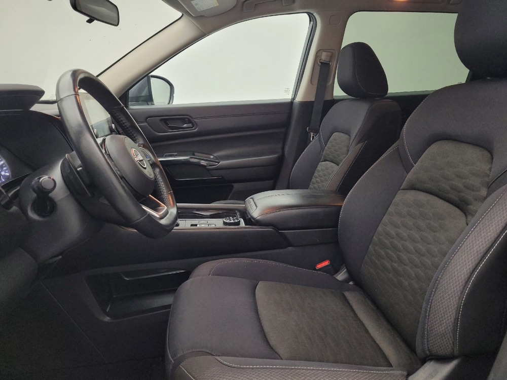 2023 Nissan Pathfinder SV - Photo 13