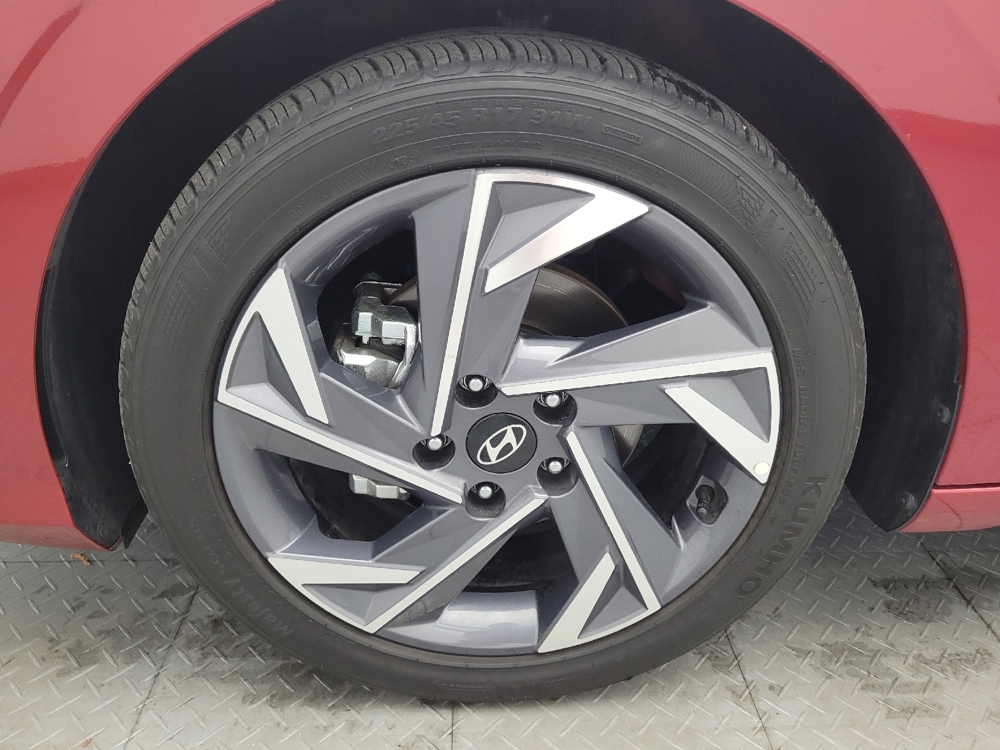 2025 Hyundai Elantra SEL - Photo 24