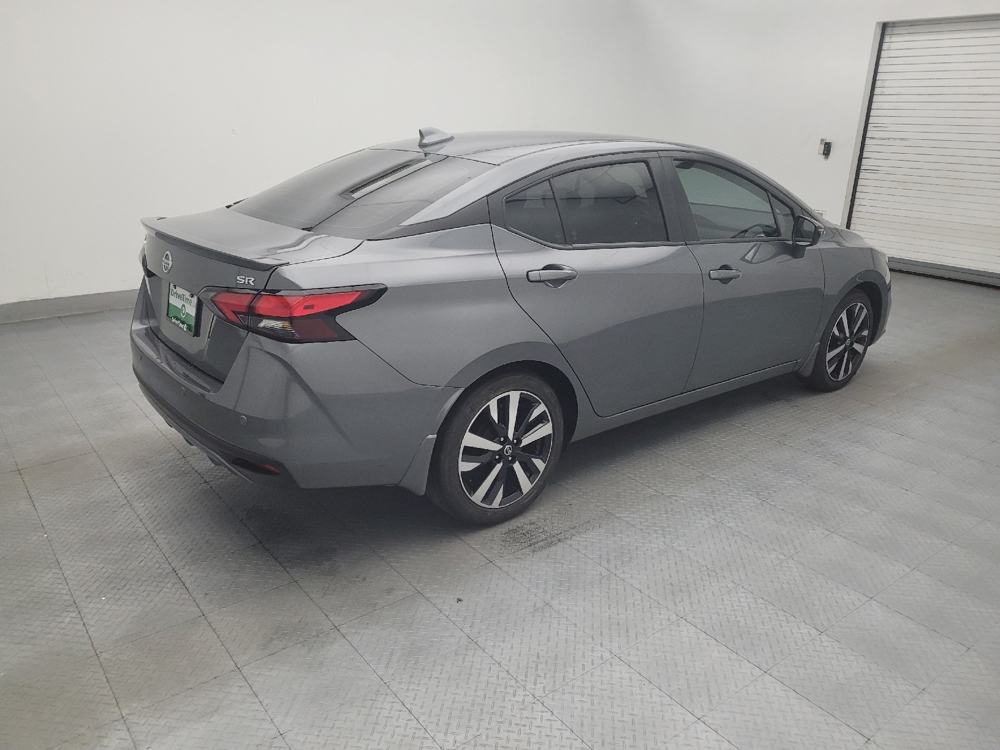2022 Nissan Versa Sedan SR - Photo 8