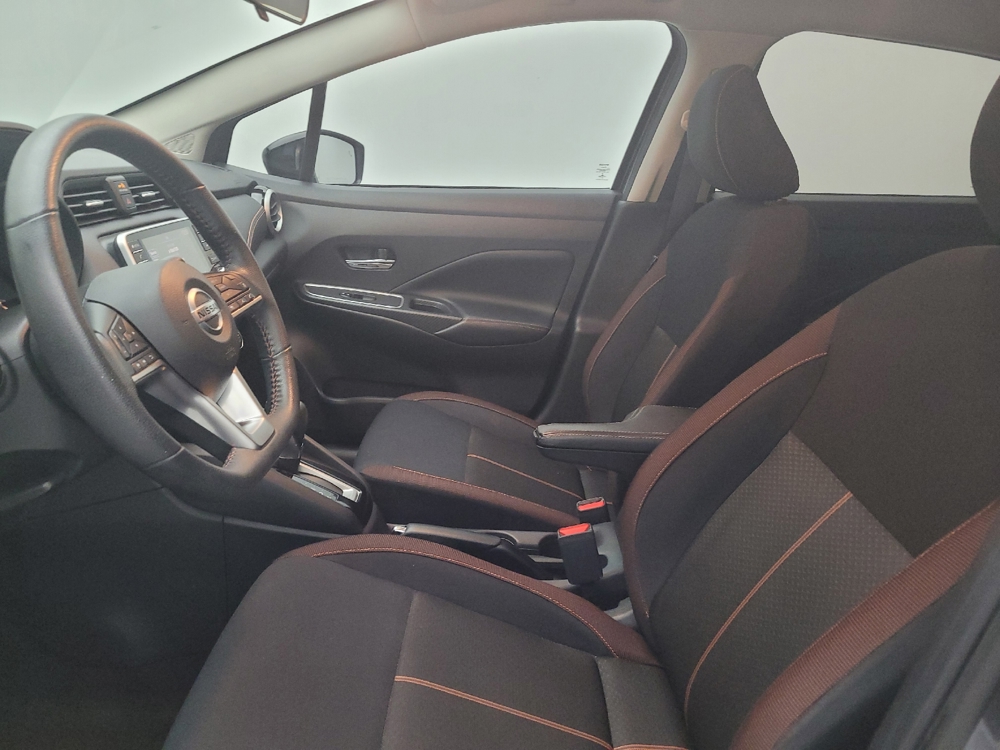 2022 Nissan Versa Sedan SR - Photo 13