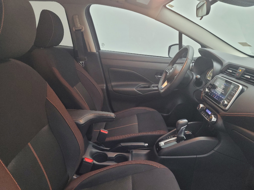 2022 Nissan Versa Sedan SR - Photo 16
