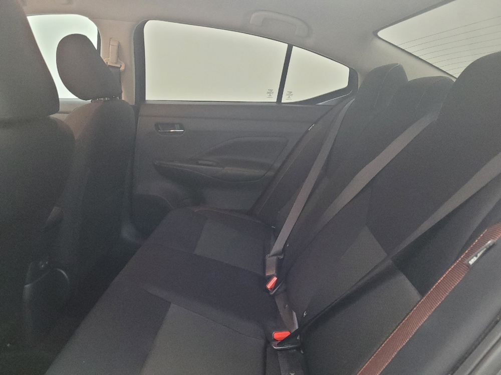 2022 Nissan Versa Sedan SR - Photo 14