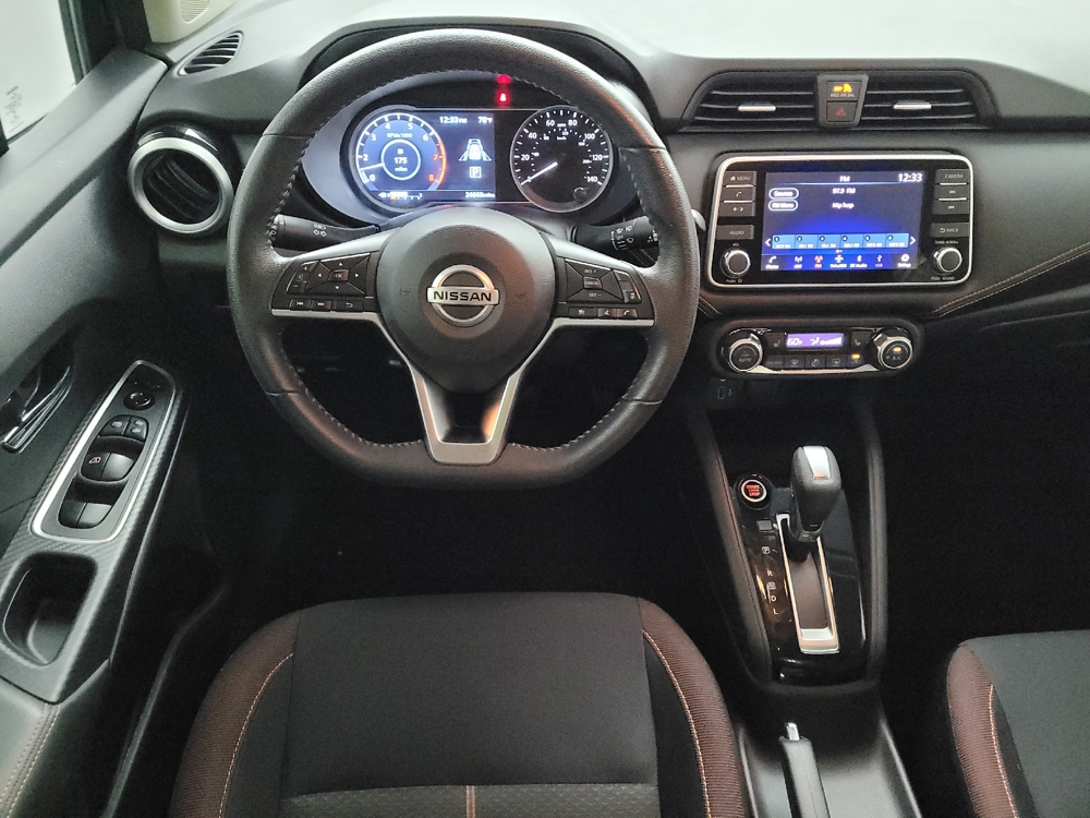 2022 Nissan Versa Sedan SR - Photo 17