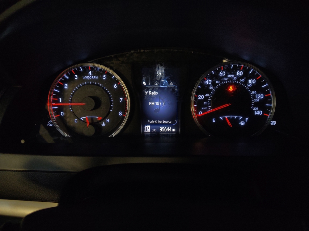 2016 Toyota Camry Special Edition - Photo 18