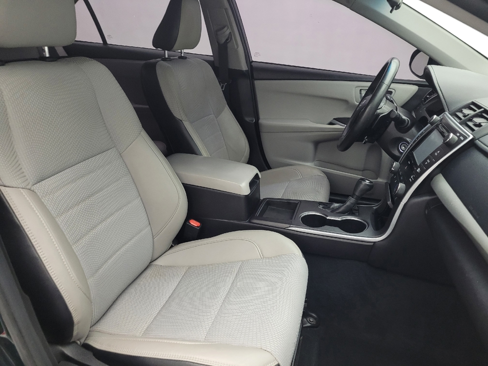 2016 Toyota Camry Special Edition - Photo 16