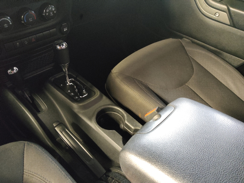 2017 Jeep Wrangler Sport S - Photo 20