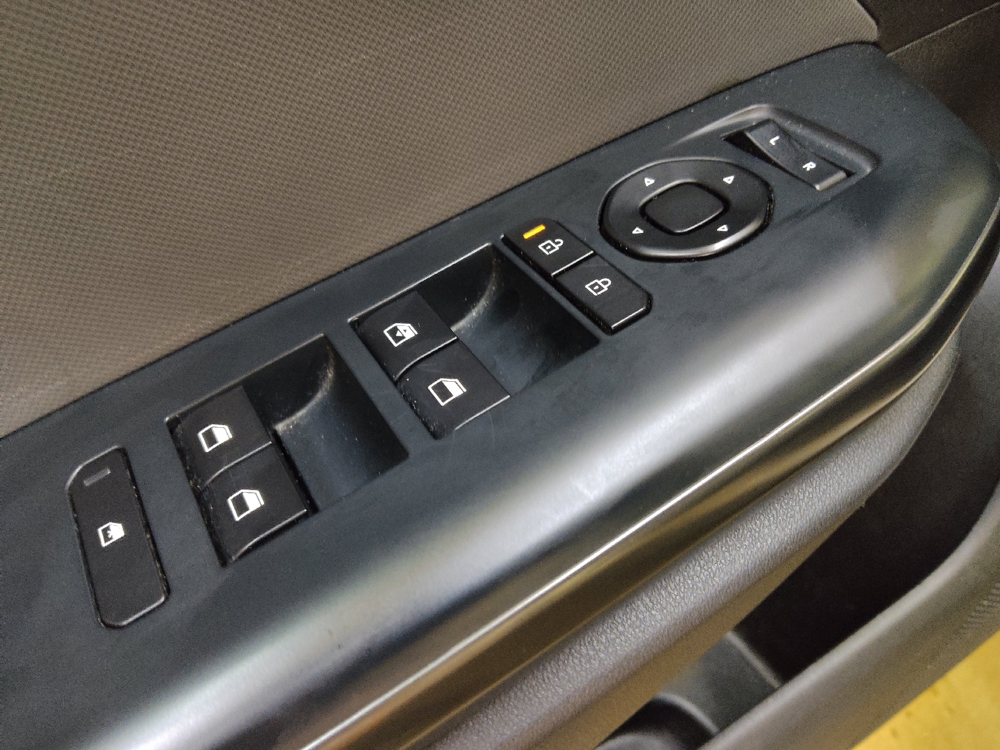 2025 Kia K4 LXS - Photo 21