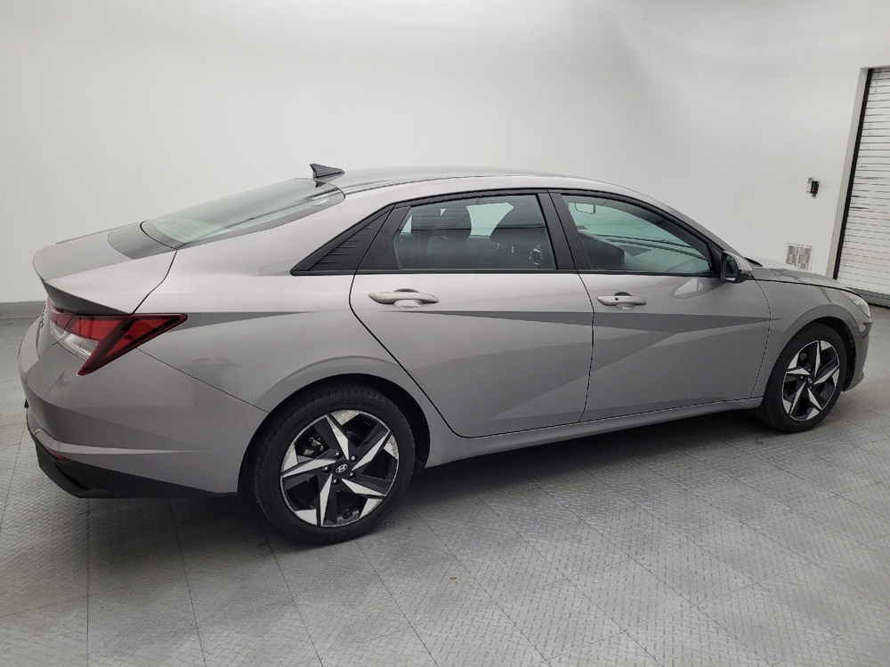 2023 Hyundai Elantra SEL - Photo 8