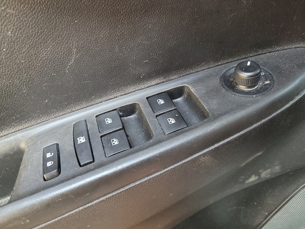 2021 Chevrolet Spark 1LT - Photo 21
