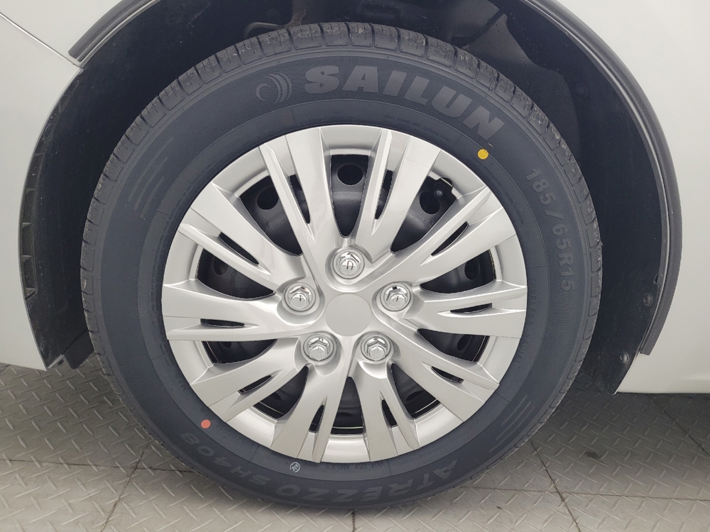 2019 Hyundai Accent SE - Photo 24