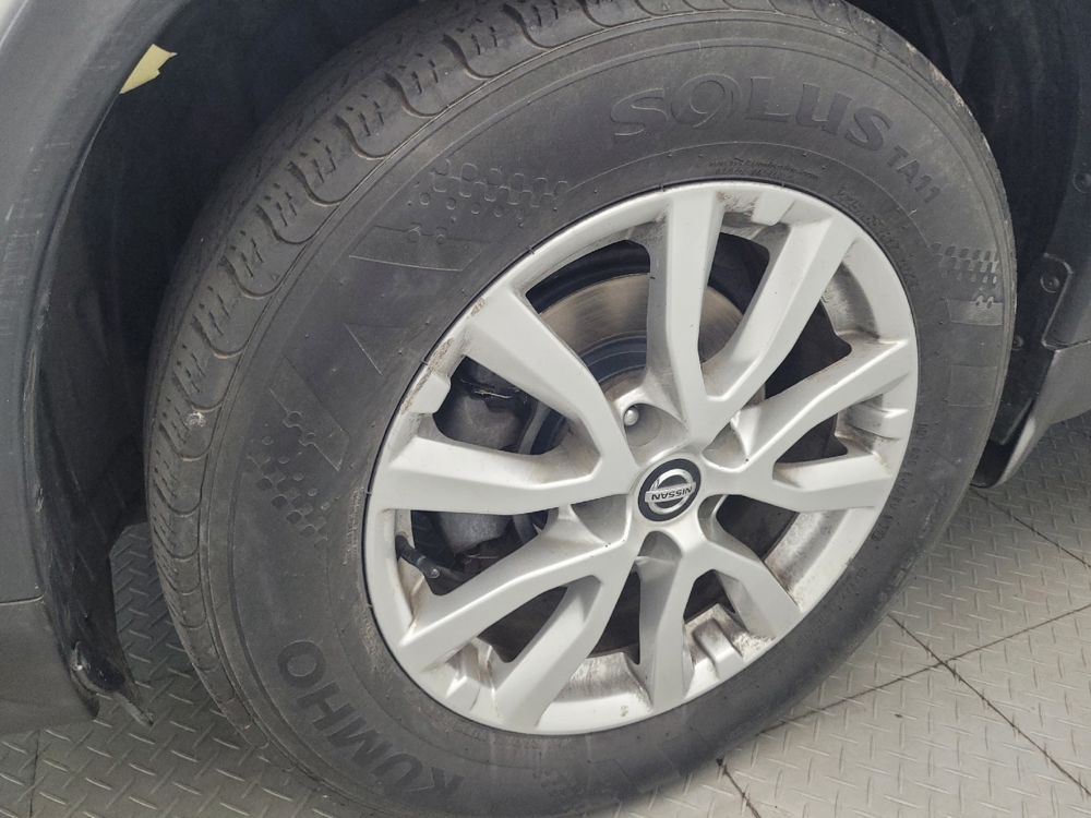2018 Nissan Rogue SV - Photo 24