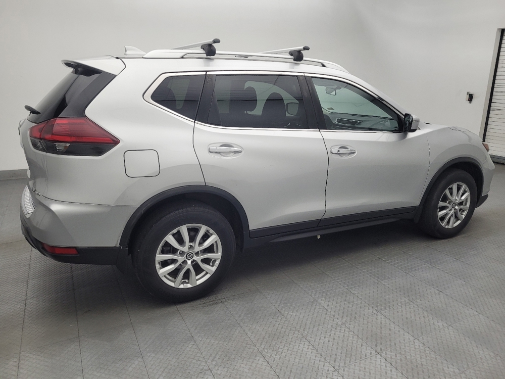2018 Nissan Rogue SV - Photo 8