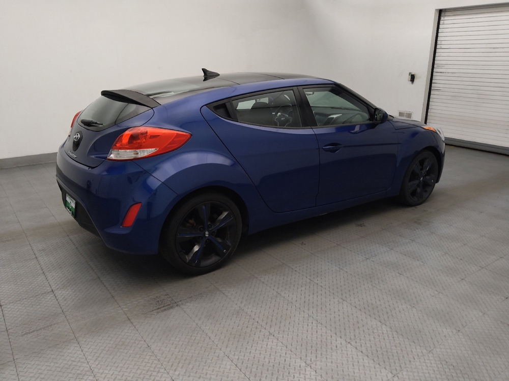 2017 Hyundai Veloster Value Edition - Photo 8
