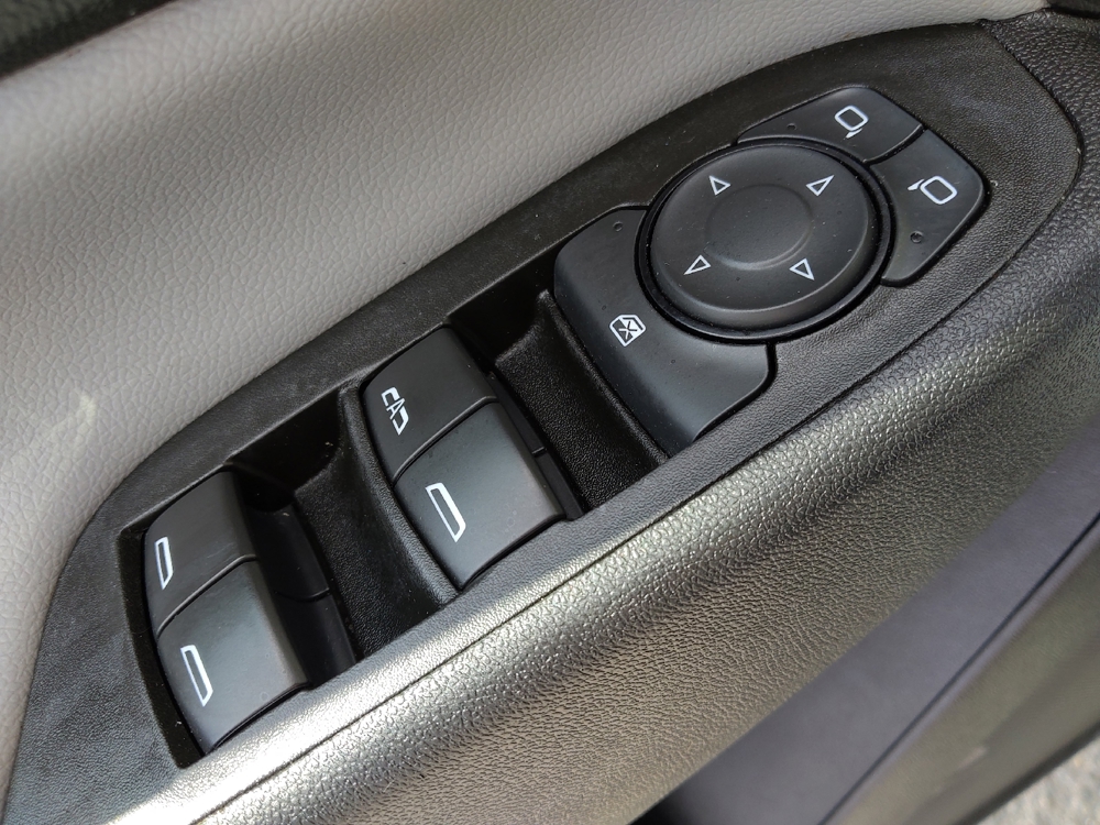 2021 Chevrolet Equinox LT - Photo 21