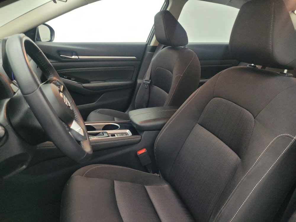 2023 Nissan Altima SV - Photo 13