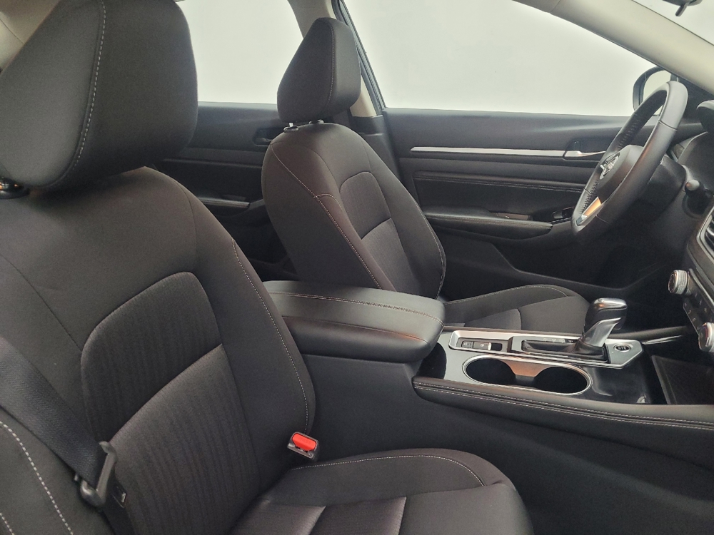2023 Nissan Altima SV - Photo 16