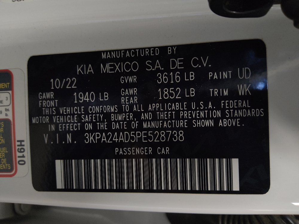 2023 Kia Rio S - Photo 26
