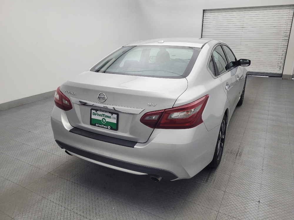 2018 Nissan Altima SV - Photo 6