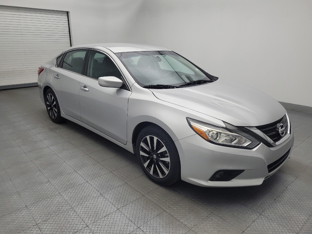 2018 Nissan Altima SV - Photo 10