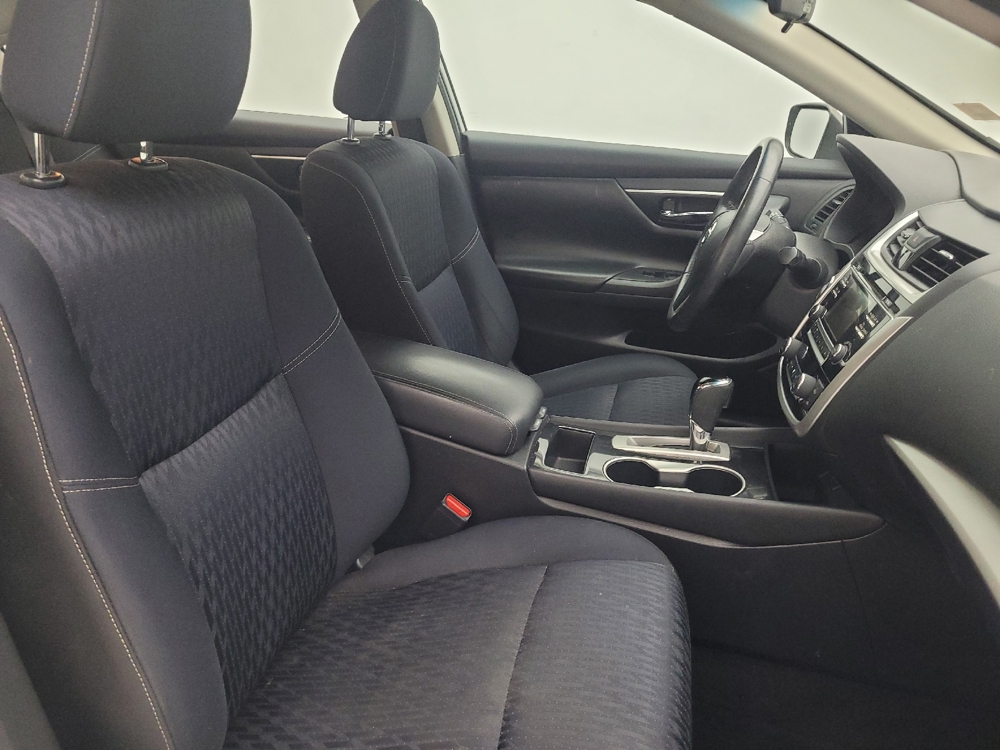 2018 Nissan Altima SV - Photo 16