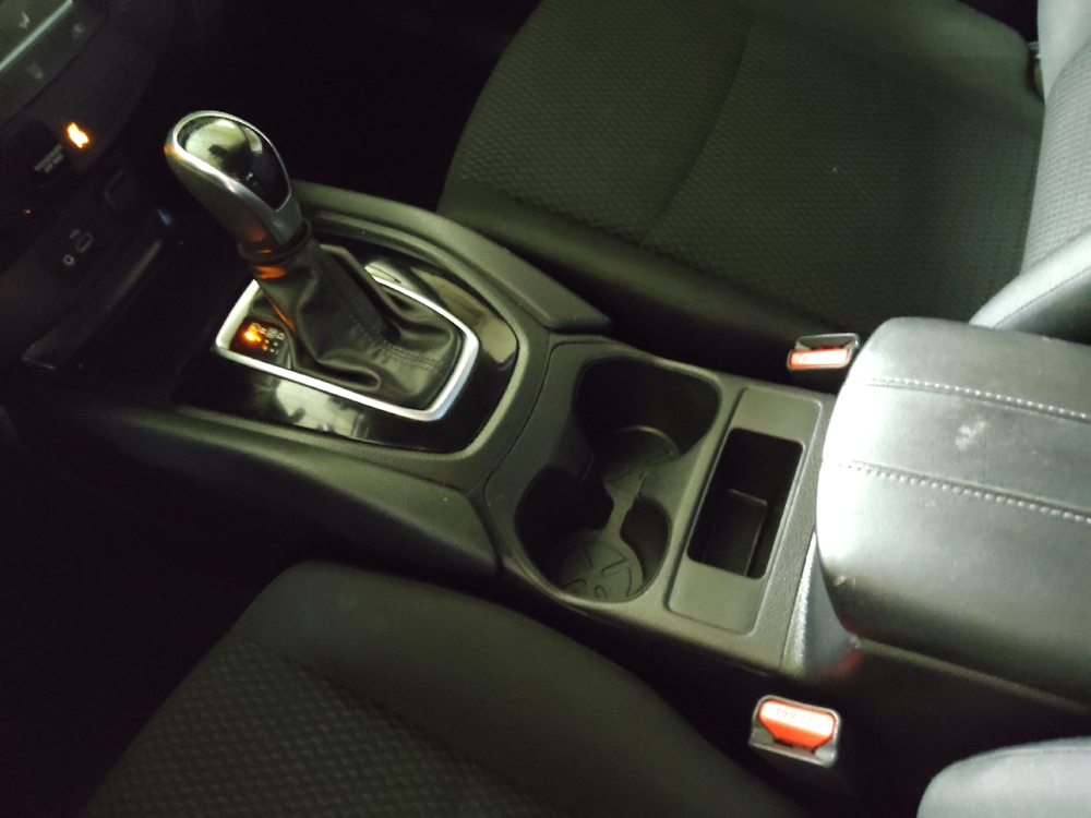 2020 Nissan Rogue Sport S - Photo 20
