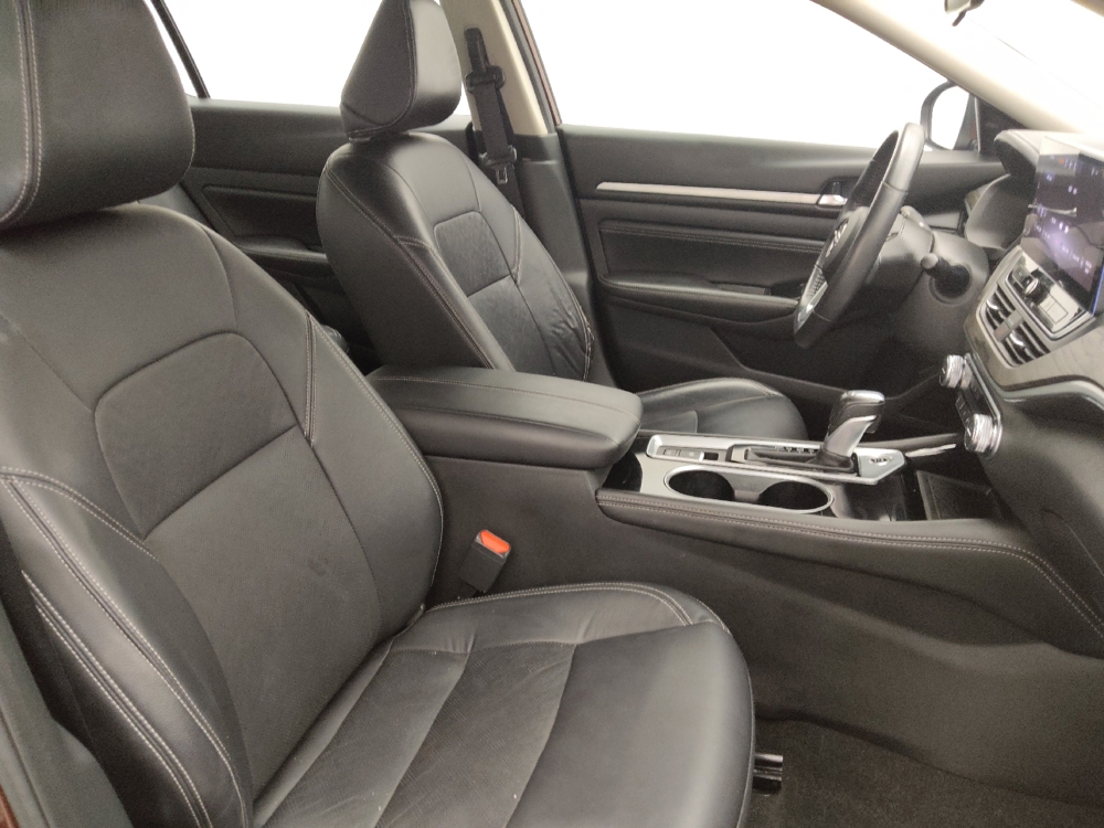 2023 Nissan Altima SL - Photo 16