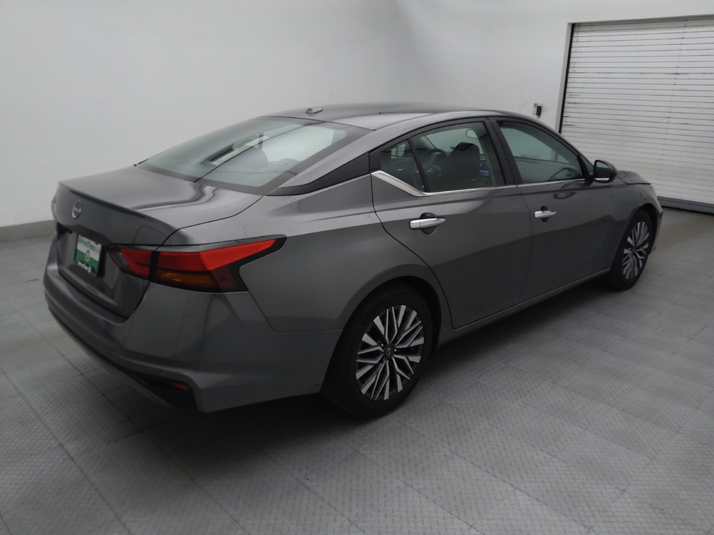 2025 Nissan Altima SV - Photo 7