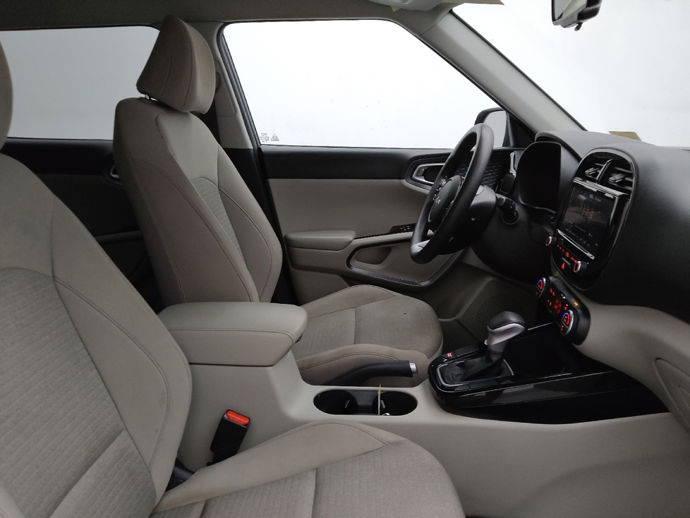 2022 Kia Soul S - Photo 16