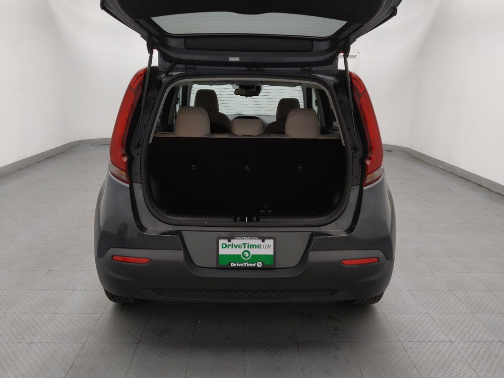 2022 Kia Soul S - Photo 22