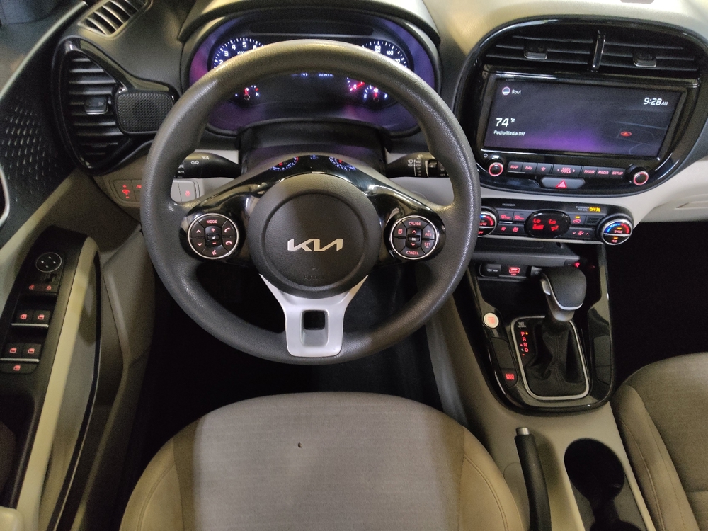 2022 Kia Soul S - Photo 17
