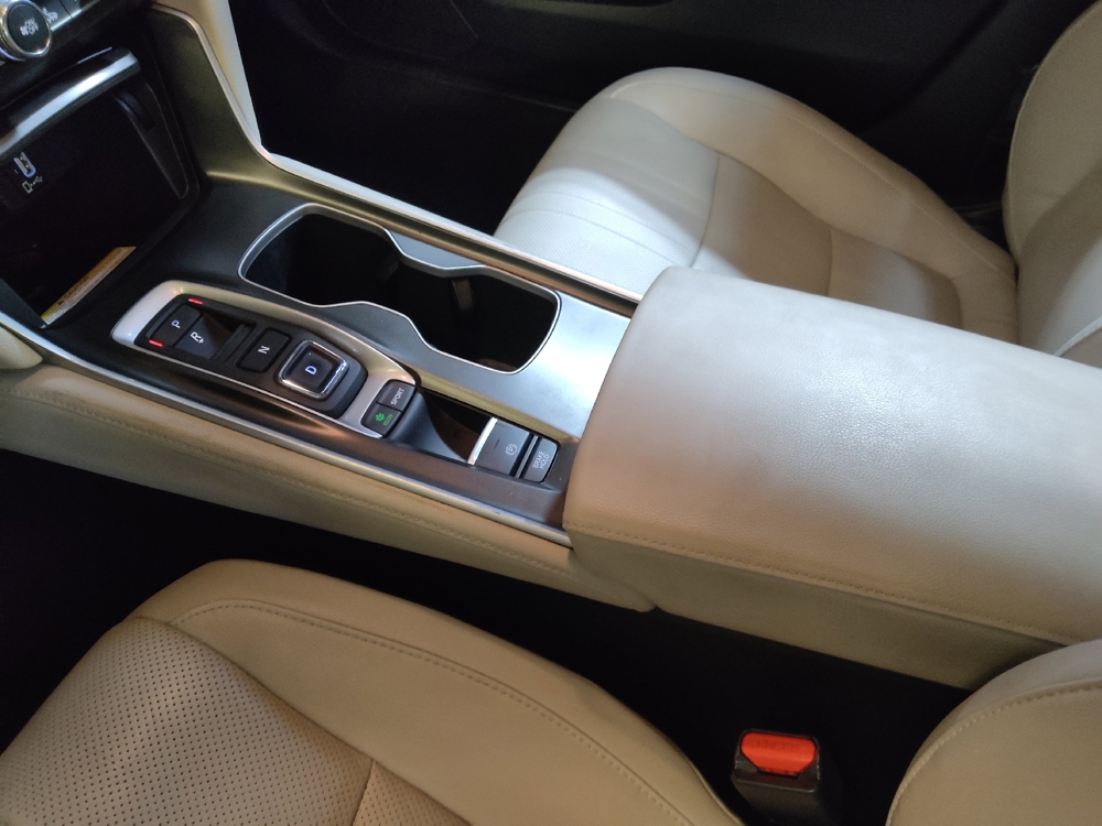 2018 Honda Accord Touring - Photo 20