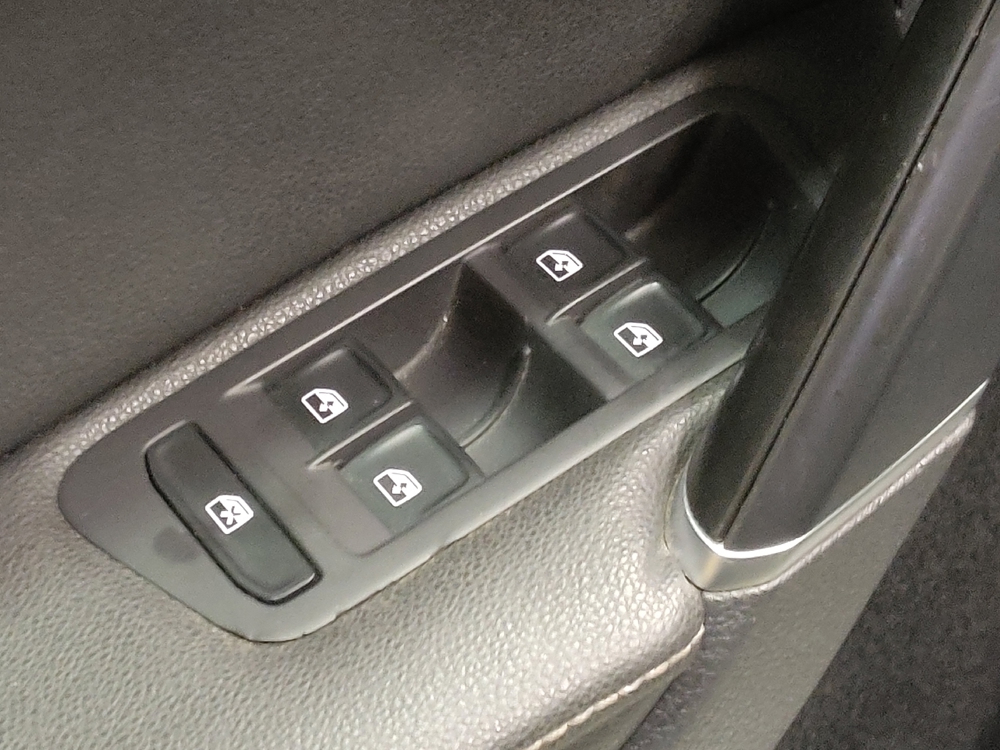 2021 Volkswagen Golf TSI - Photo 21