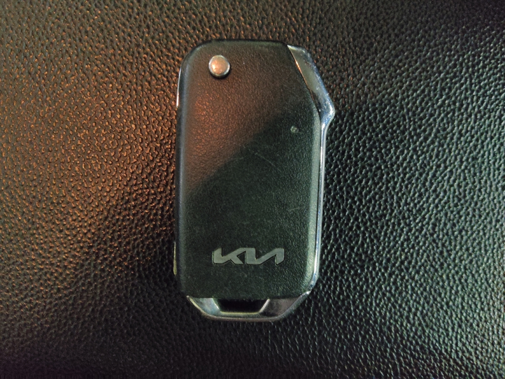 2023 Kia Forte LXS - Photo 25