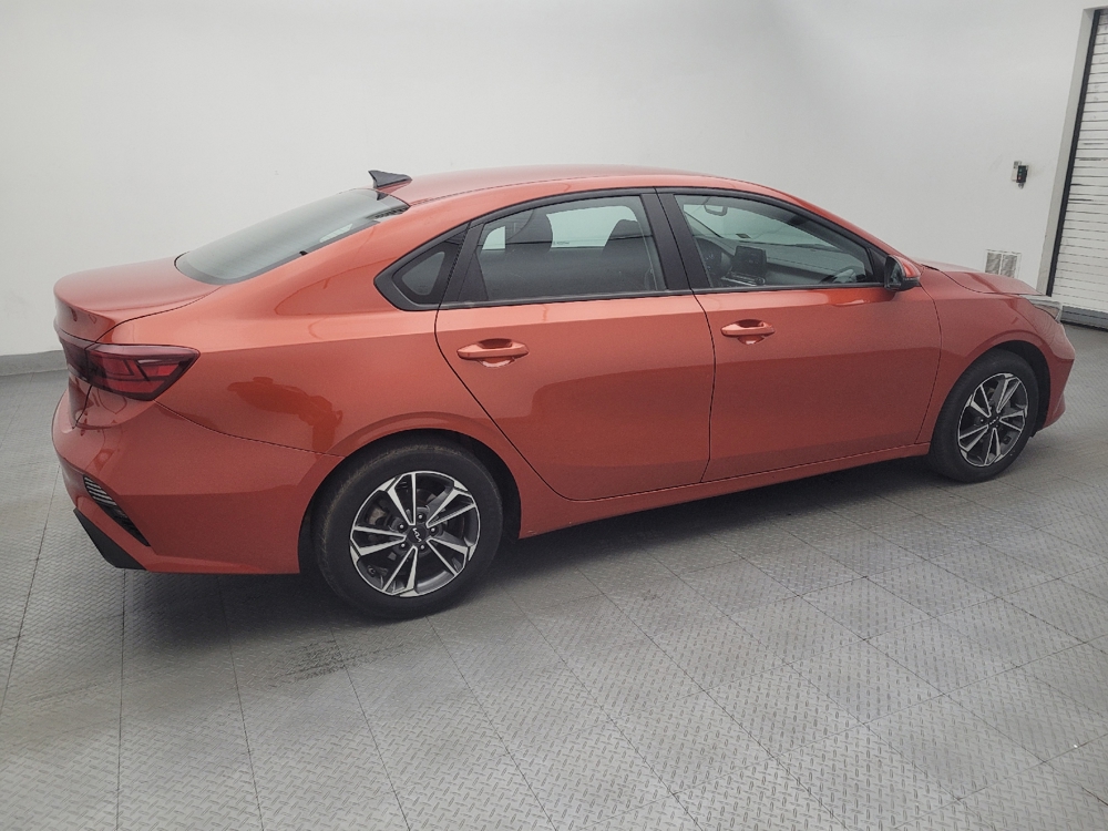 2023 Kia Forte LXS - Photo 8