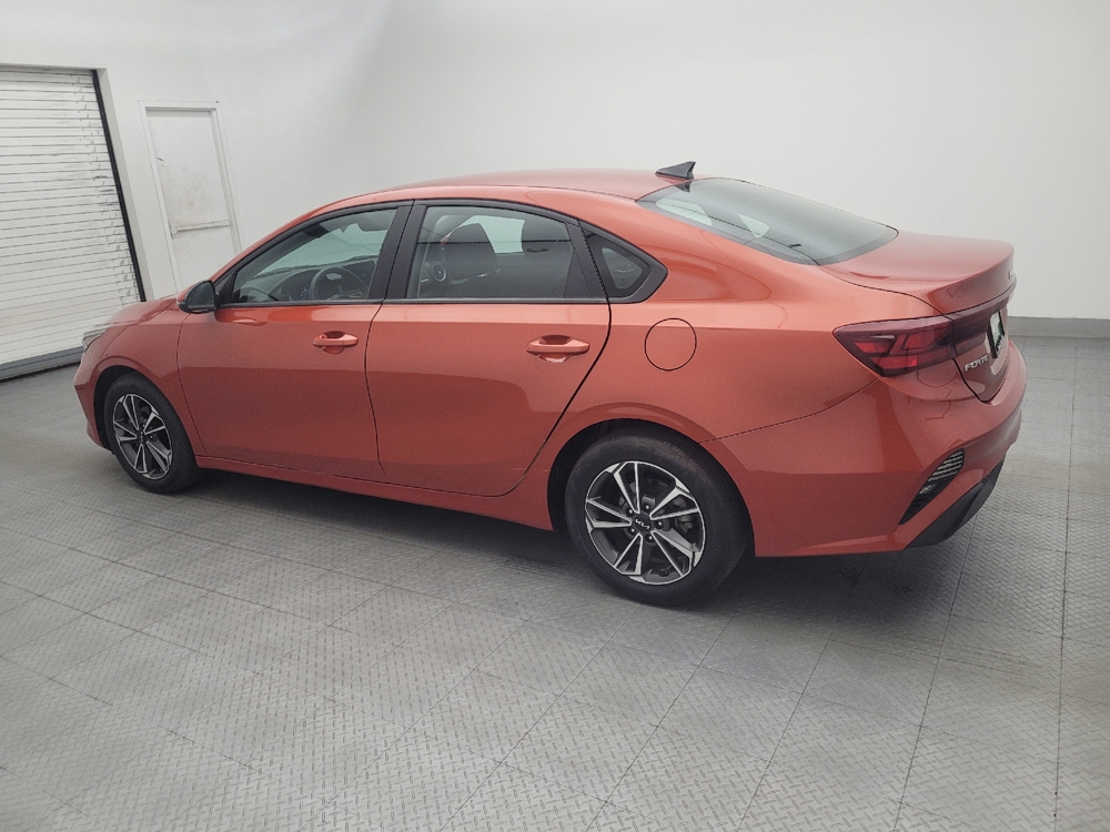 2023 Kia Forte LXS - Photo 3
