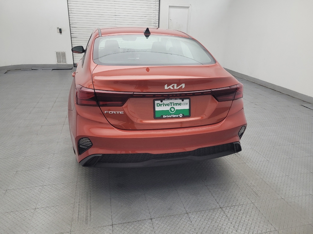 2023 Kia Forte LXS - Photo 5