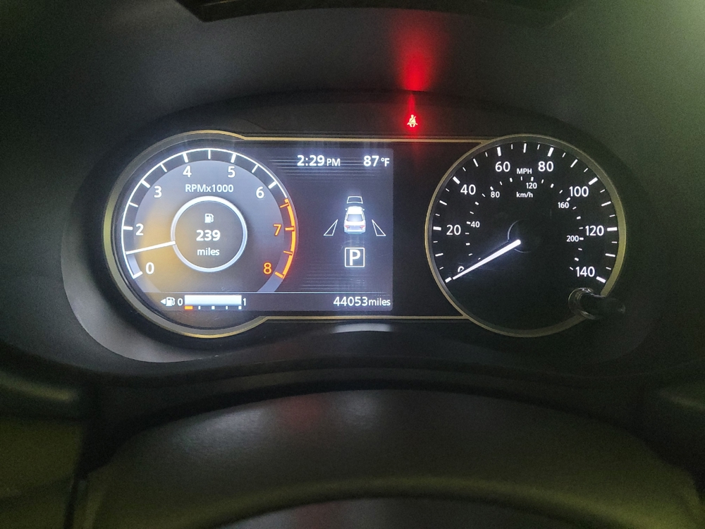 2025 Nissan Versa Sedan SV - Photo 18