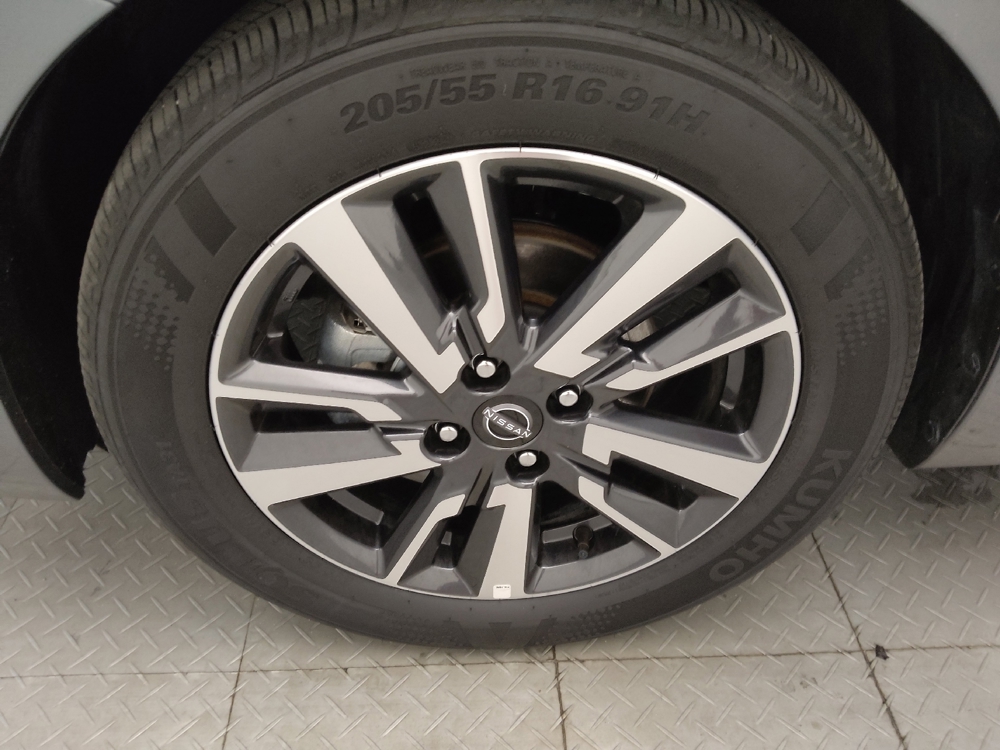 2025 Nissan Versa Sedan SV - Photo 24