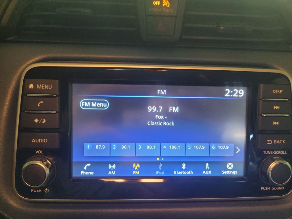 2025 Nissan Versa Sedan SV - Photo 19