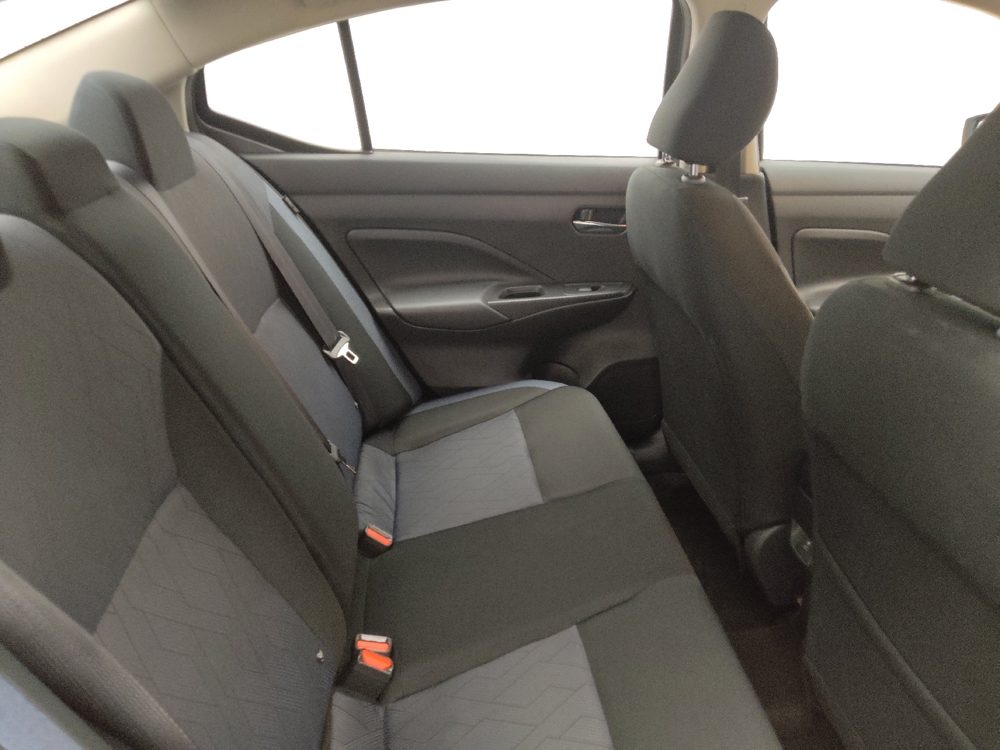 2025 Nissan Versa Sedan SV - Photo 15