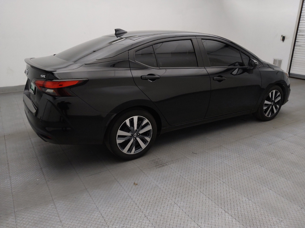 2022 Nissan Versa Sedan SR - Photo 8