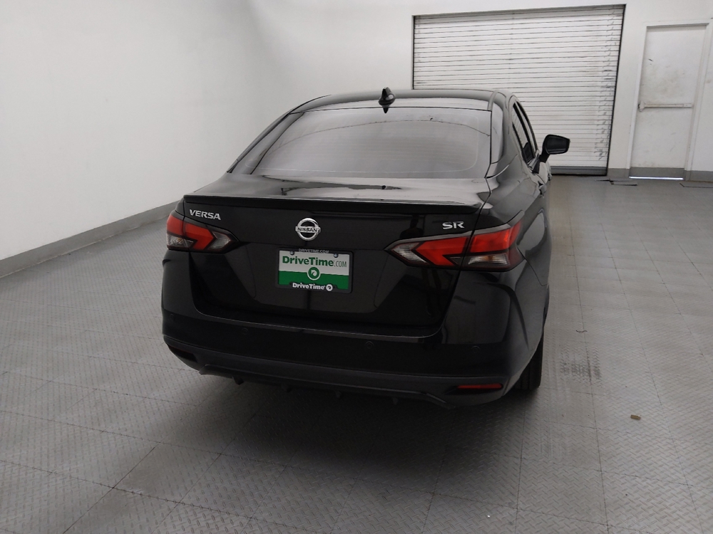 2022 Nissan Versa Sedan SR - Photo 6