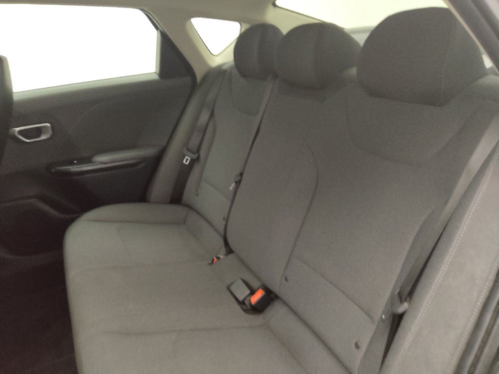 2025 Kia K4 LX - Photo 14